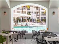 Peppers-PortDouglas-Pool-Restaurant- 16